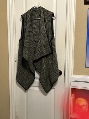 Rebecca Elliot Herringbone Waterfall Vest Cardigan L Black